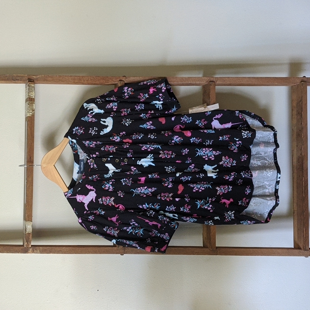 Fantasy print blouse
